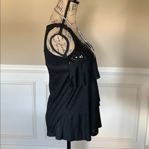 Lola B. Ruffled Layered & Sequin Top EUC - Picture 6 of 8